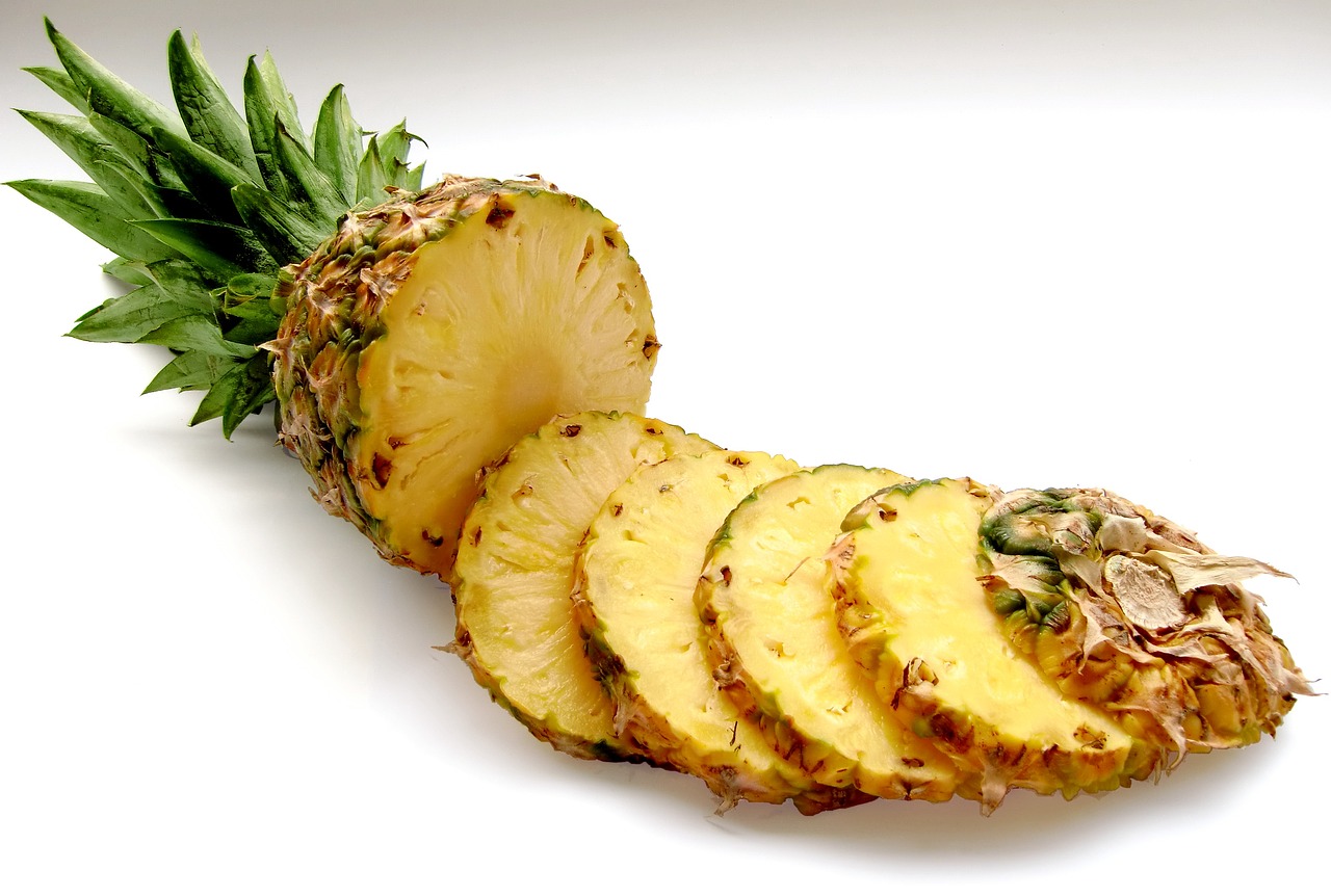 pineapple-636562_1280